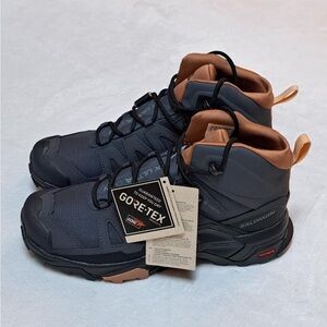 Salomon Black and Tan Lace Up Boots